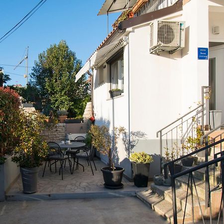 Apartment Edera, Near The Town In A Quiet Location Ровинь Экстерьер фото