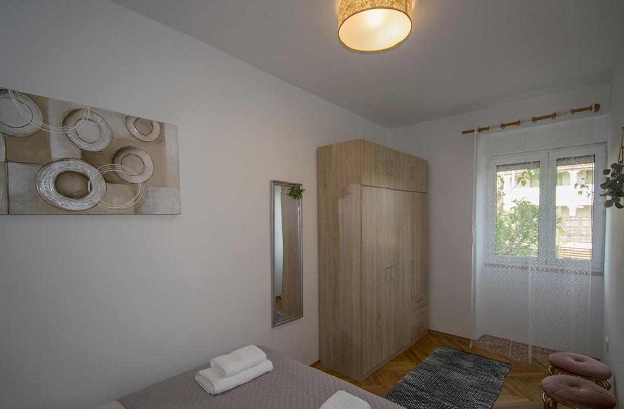 Apartment Edera, Near The Town In A Quiet Location Ровинь Экстерьер фото