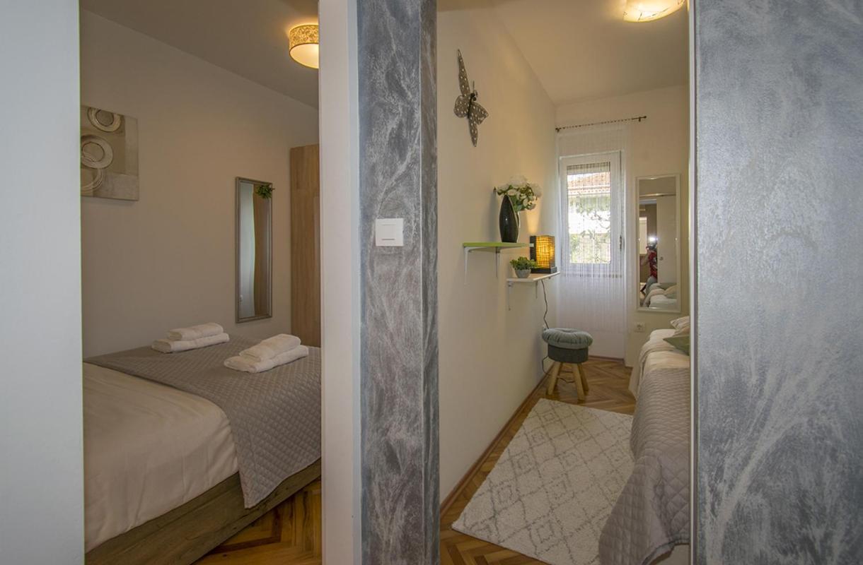 Apartment Edera, Near The Town In A Quiet Location Ровинь Экстерьер фото